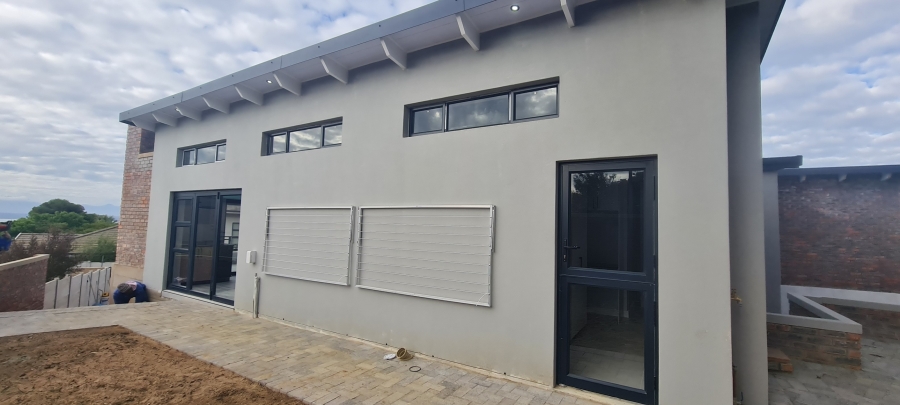 4 Bedroom Property for Sale in Mossel Bay Central Western Cape